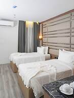 El Vistra Hotel