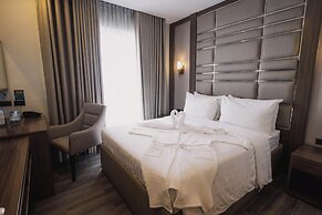 El Vistra Hotel