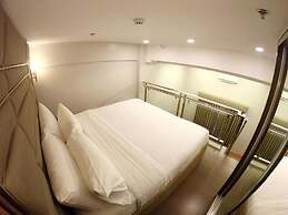 El Vistra Hotel