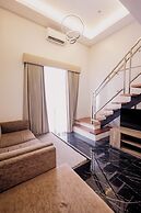 El Vistra Hotel