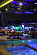 El Vistra Hotel