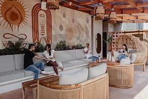 Pranik Living Co-mmunity