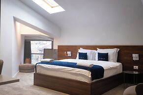 NAM HOTEL