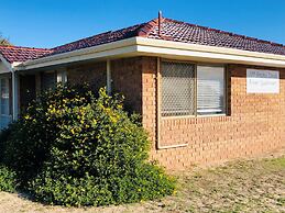 Apiwa Preston Beach Front Apartments