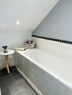 Ellies Guest House