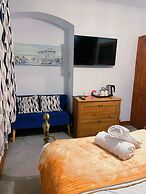 Ellies Guest House
