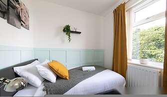 Spacious 4BR Newcastle Home Sleeps 7
