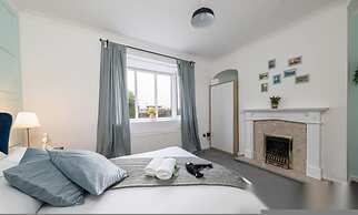 Spacious 4BR Newcastle Home Sleeps 7