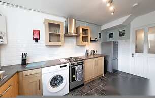 Spacious 4BR Newcastle Home Sleeps 7