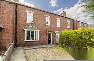 Spacious 4BR Newcastle Home Sleeps 7