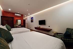 Vesta Boutique Rooftop Hotel