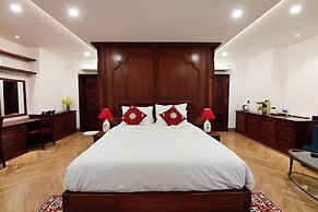 Vesta Boutique Rooftop Hotel