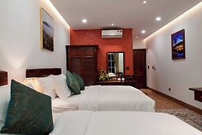 Vesta Boutique Rooftop Hotel