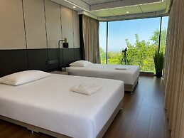 Sunny Eco-Hotel