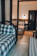 Akropolis Hotel