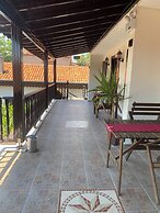 Akropolis Hotel