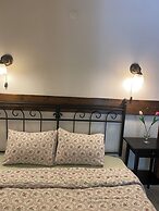 Akropolis Hotel