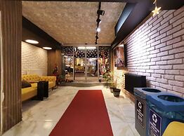 Luna Suites Hotel