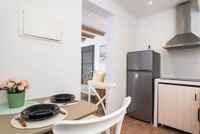 Samos Sandy Angel - Seaside Garden Retreat