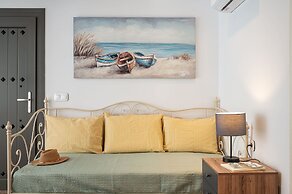 Samos Sandy Angel - Seaside Garden Retreat