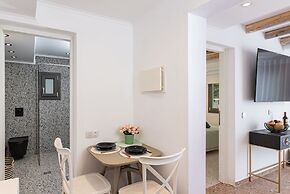 Samos Sandy Angel - Seaside Garden Retreat