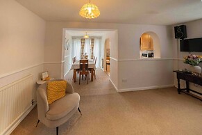 3-bed Westhoughton, Contractors and Parking