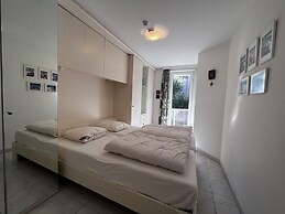 Central Apartment Near the Beach