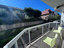 Central Apartment Near the Beach