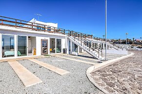 Dog-friendly Ocean-view Retreat With Pool Access Plus Rooftop Deck, AC