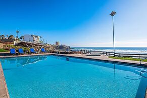 Dog-friendly Ocean-view Retreat With Pool Access Plus Rooftop Deck, AC