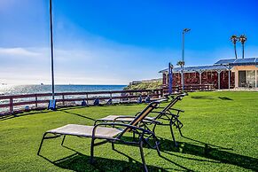 Dog-friendly Oceanfront Villa With Pool Access, Rooftop Patio, Full Ki