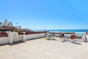 Dog-friendly Oceanfront Villa With Pool Access, Rooftop Patio, Full Ki
