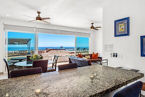 Dog-friendly Oceanfront Villa With Pool Access, Rooftop Patio, Full Ki