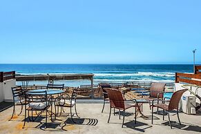 Dog-friendly Oceanfront Villa With Pool Access, Rooftop Patio, Full Ki