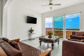 Dog-friendly Home With Partial Ocean View, Heated Pool, Rooftop Terrac