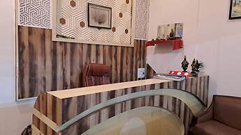 Classic Collection O Kurla BKC Mumbai