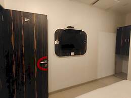 Classic Collection O Kurla BKC Mumbai