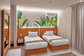 PALMERAS PYRAMIDS HOTEL
