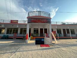 Hotel Shri Narayan & Restaurant