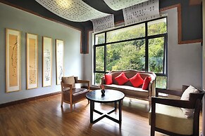 Yangshuo Lijiang Island Riverside Resor