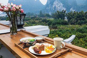 Yangshuo Lijiang Island Riverside Resor
