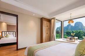 Yangshuo Lijiang Island Riverside Resor