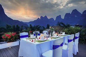 Yangshuo Lijiang Island Riverside Resor
