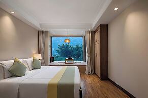 Yangshuo Lijiang Island Riverside Resor