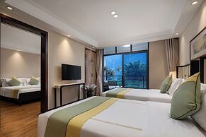Yangshuo Lijiang Island Riverside Resor