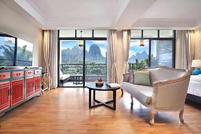 Yangshuo Lijiang Island Riverside Resor