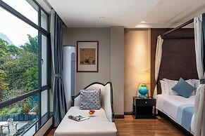 Yangshuo Lijiang Island Riverside Resor