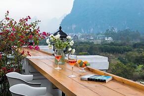 Yangshuo Lijiang Island Riverside Resor