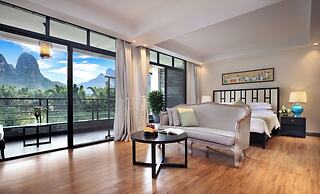 Yangshuo Lijiang Island Riverside Resor