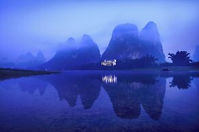 Yangshuo Lijiang Island Riverside Resor